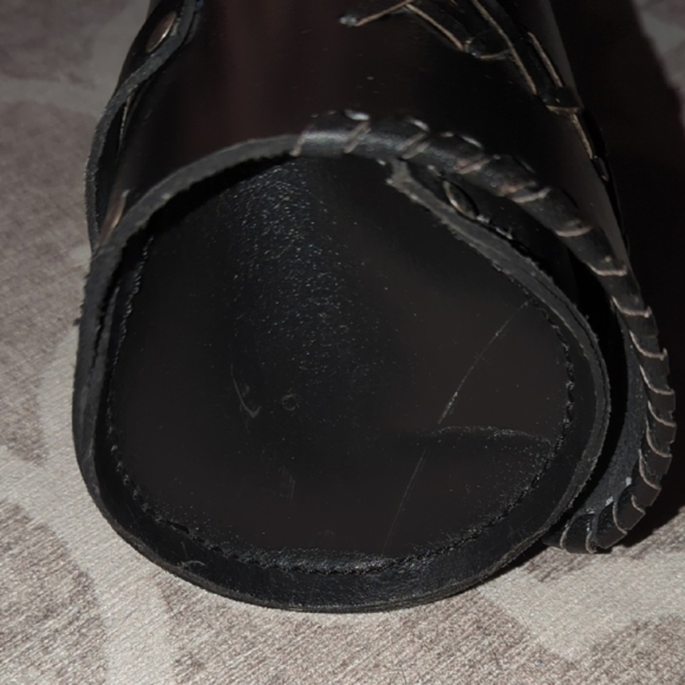 Black Leather Motorcycle Saddle Bag - Picture 6 of 8